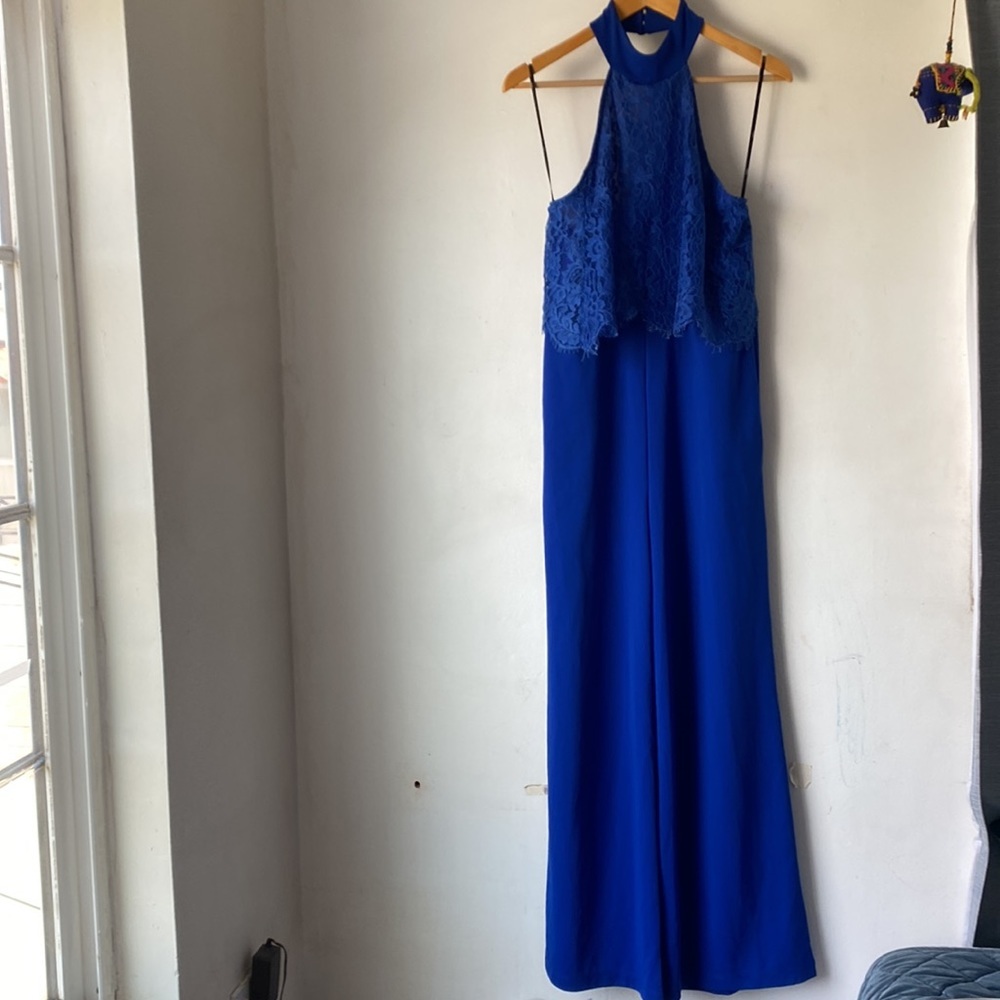 Lulu’s M Bethanie Royal Blue Lace Halter Jumpsuit As Is - Picture 2 of 15